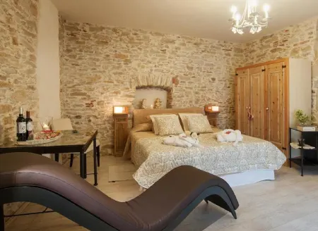 Love hotel con sillón tantra en Cataluña